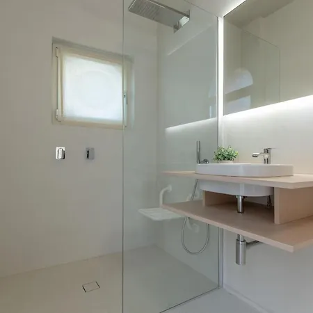 Italian Experience- Mare Porto Recanati