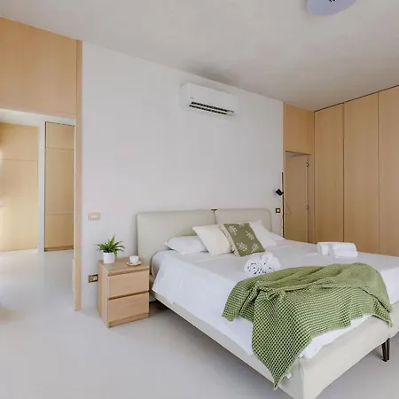 Italian Experience- Mare